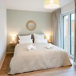 Neu - Premium-Apartment Mit Balkon - Perfekt Fuer Familien, Gruppen Und Geschaeftsreisende